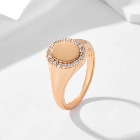 NWT Oval Signet Ring Sz. 8 14K Rose Gold Plated Cubic Zirconia Academia - Picture 3 of 8